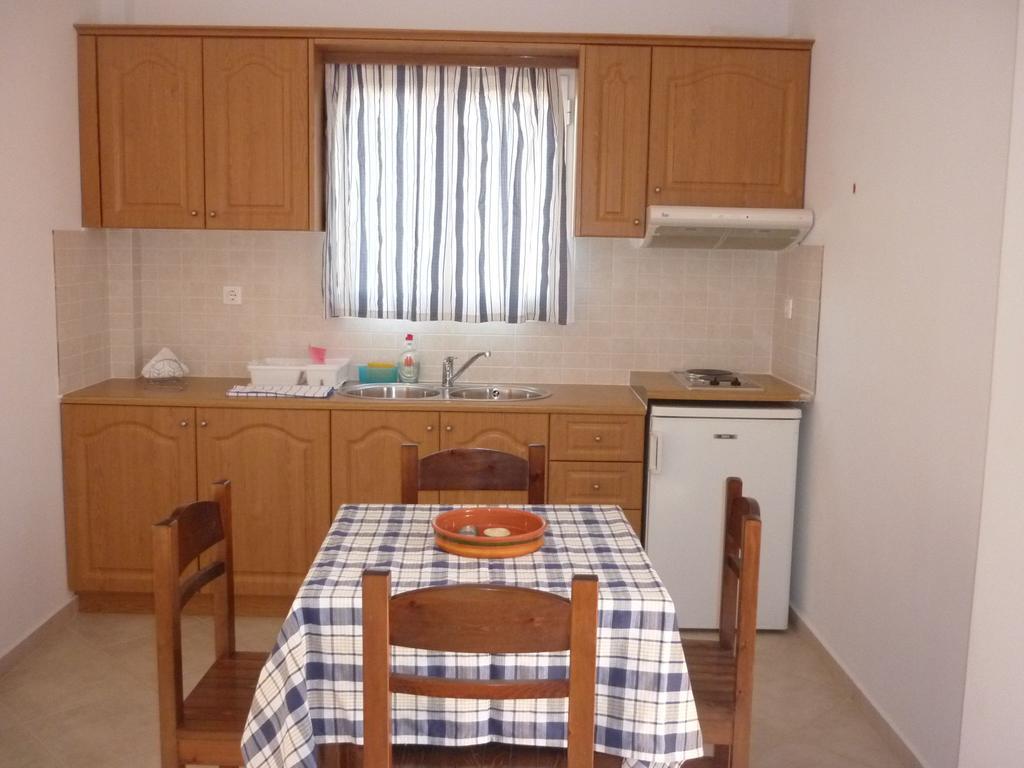 Joanna Apartments Mikri Vigla Room photo